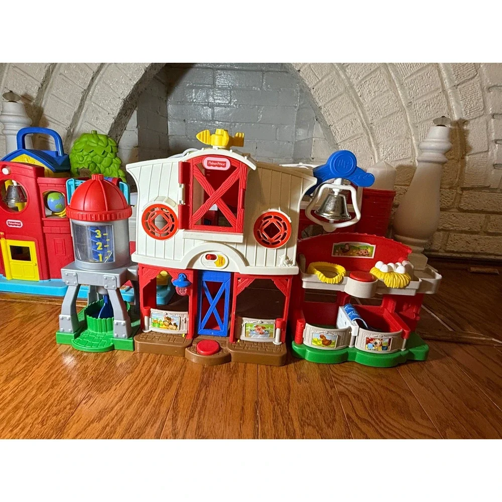 TESTED WORKS - Lot of Little People and Structures Including DC Comic Characters